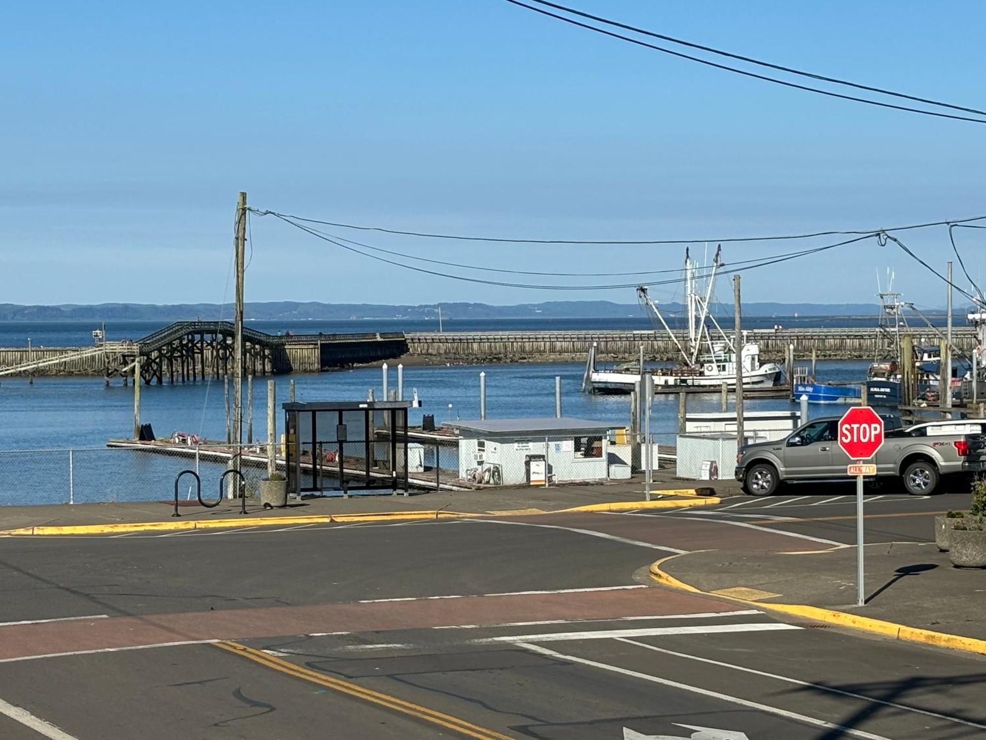 Dock Street Inn Westport Exterior foto